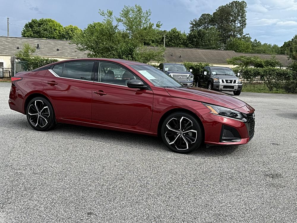 2023 Nissan Altima 2.5 SR's photo