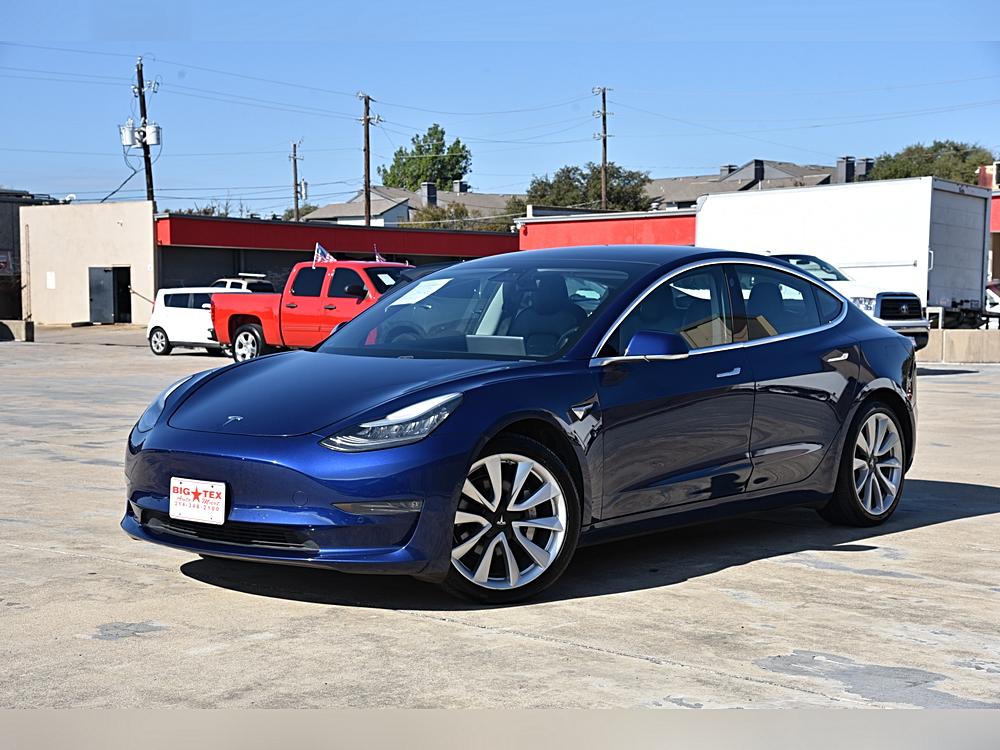 2019 Tesla Model 3 Long Range's photo