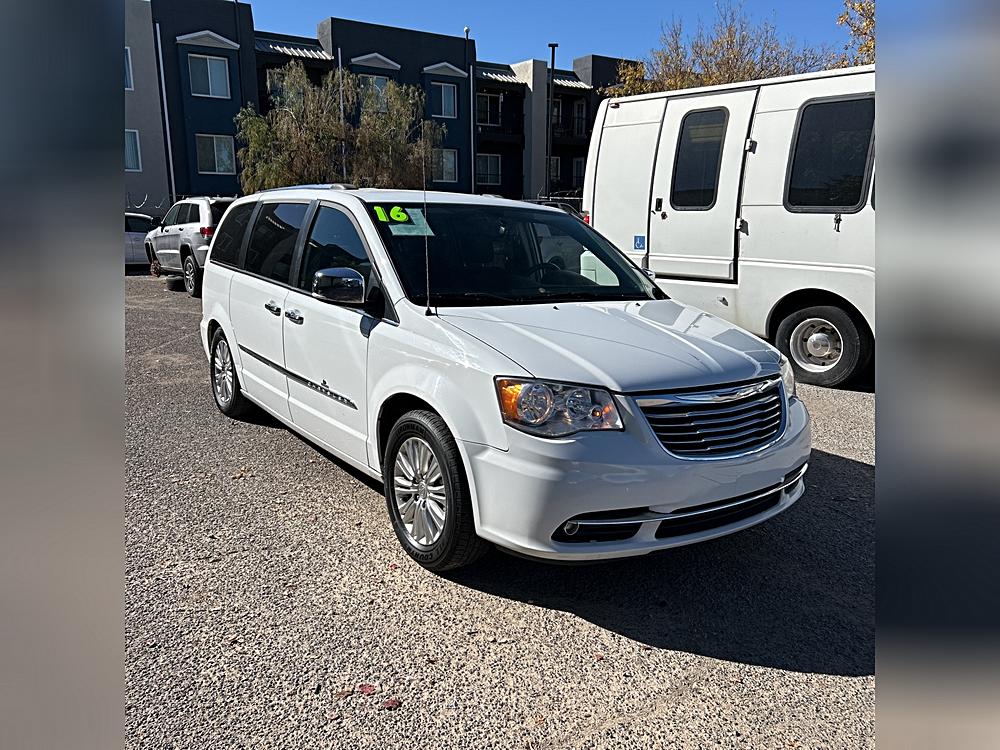 2016 Chrysler Town & Country Limited