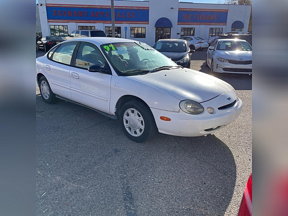 1997 Ford Taurus GL's photo