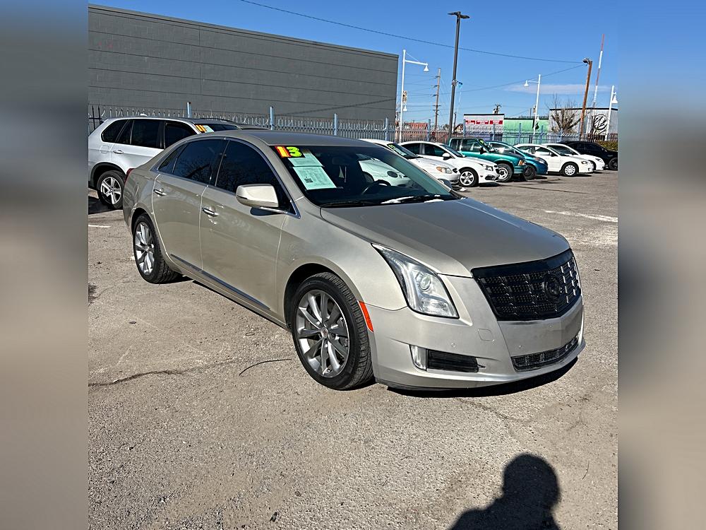 2013 Cadillac XTS  4dr Sdn Luxury AWD