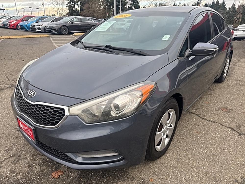 2016 Kia Forte LX's photo