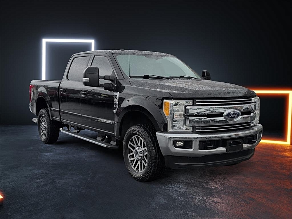 2017 Ford F-250 Super Duty Lariat's photo