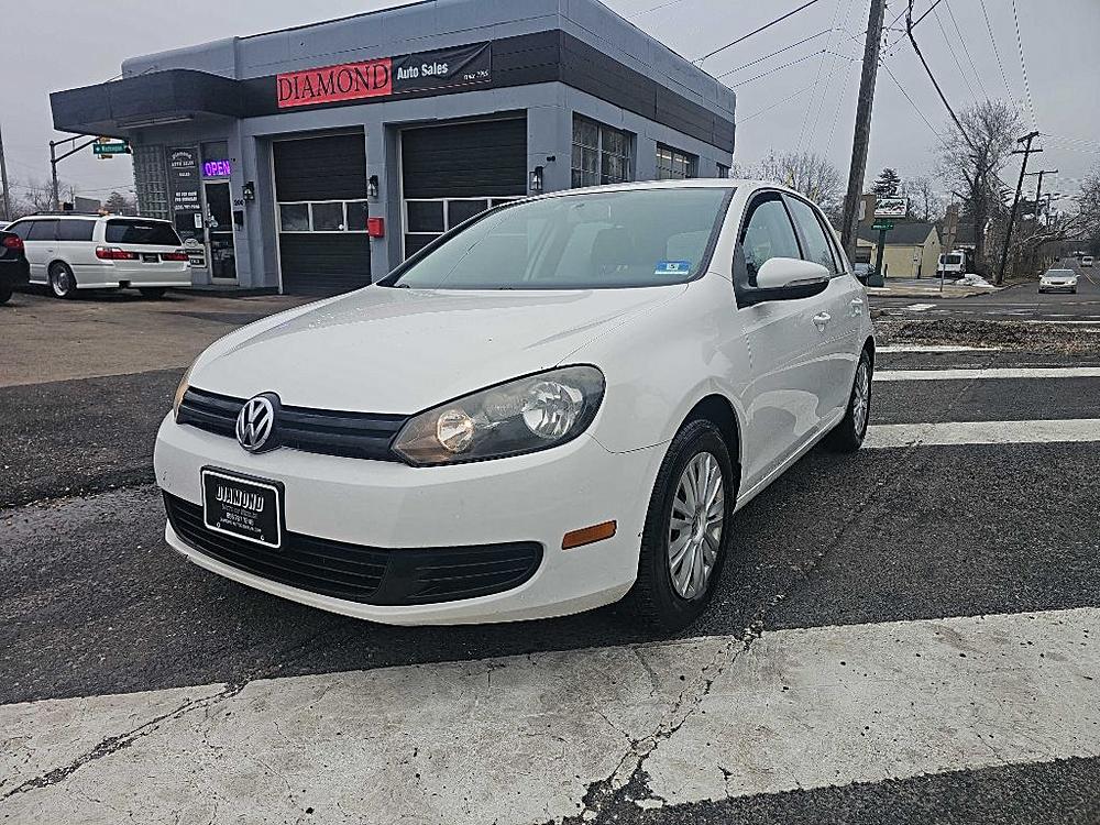 2010 Volkswagen Golf Base