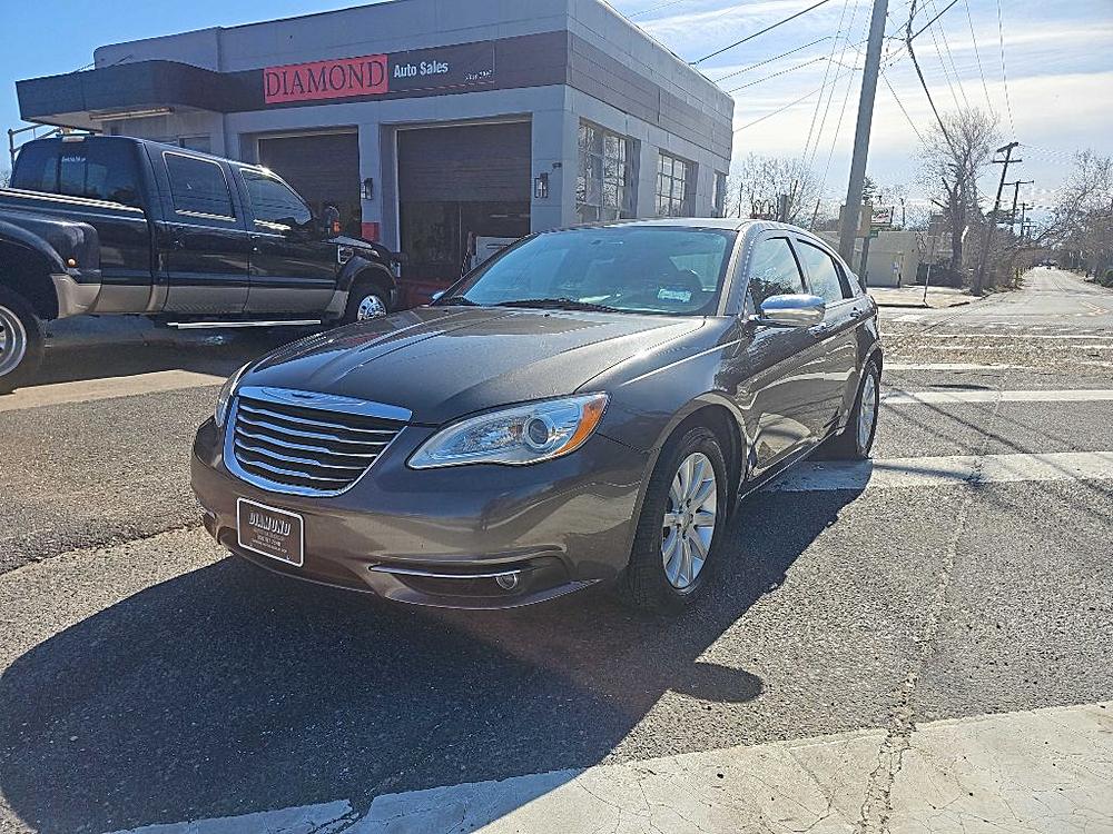 2014 Chrysler 200 Limited