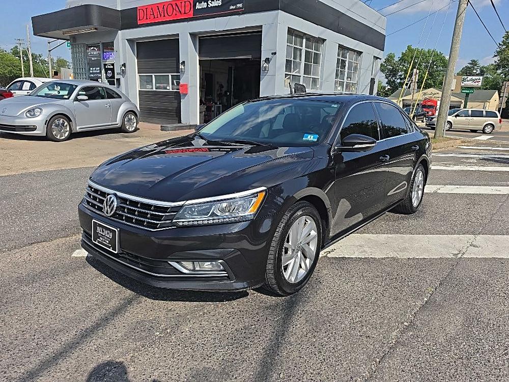 2018 Volkswagen Passat 2.0T SE Auto's photo