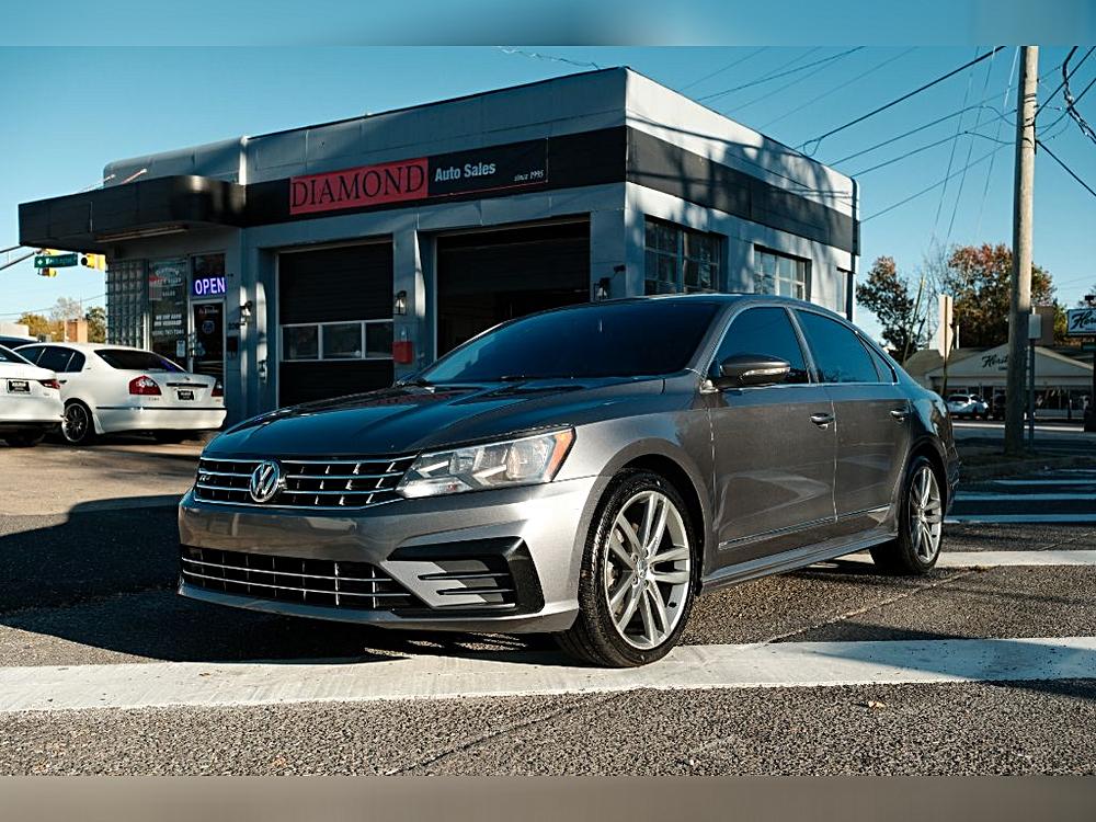 2016 Volkswagen Passat R-Line