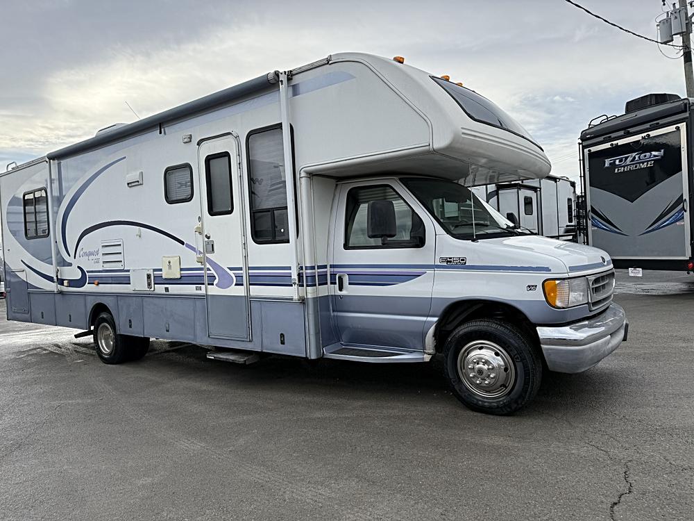 2000 Ford Econoline's photo