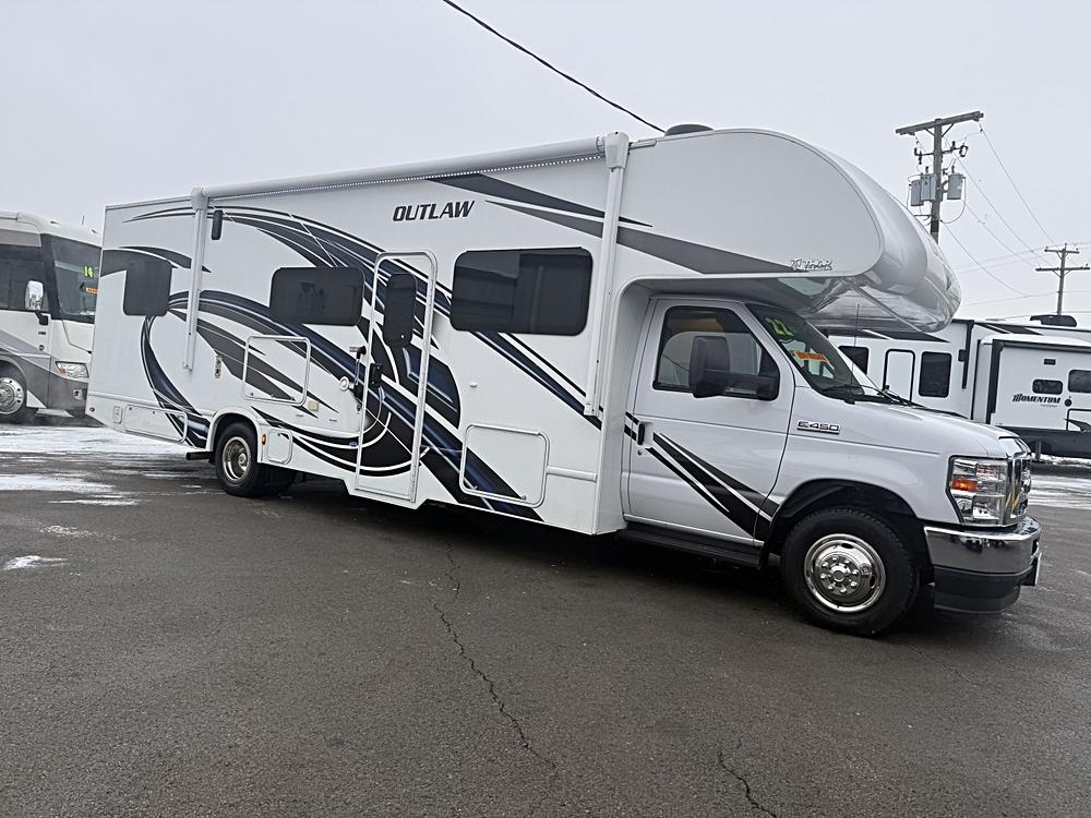 2022 Ford E-Series Cutaway