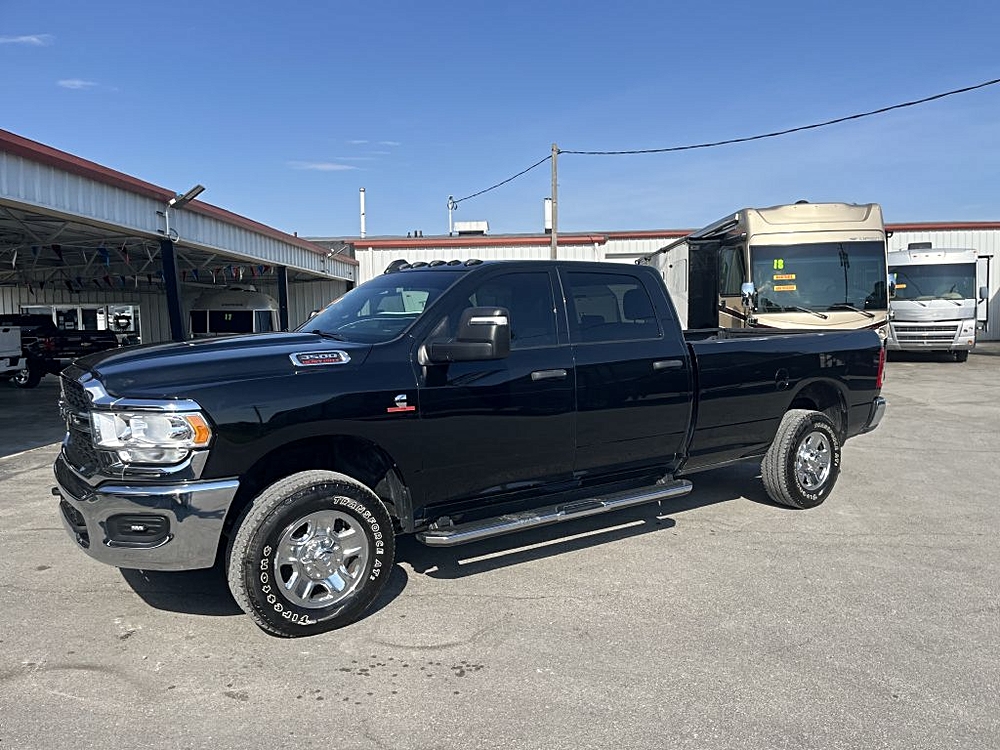 2024 RAM 3500 Tradesman 4X4 Crew Cab LWB's photo