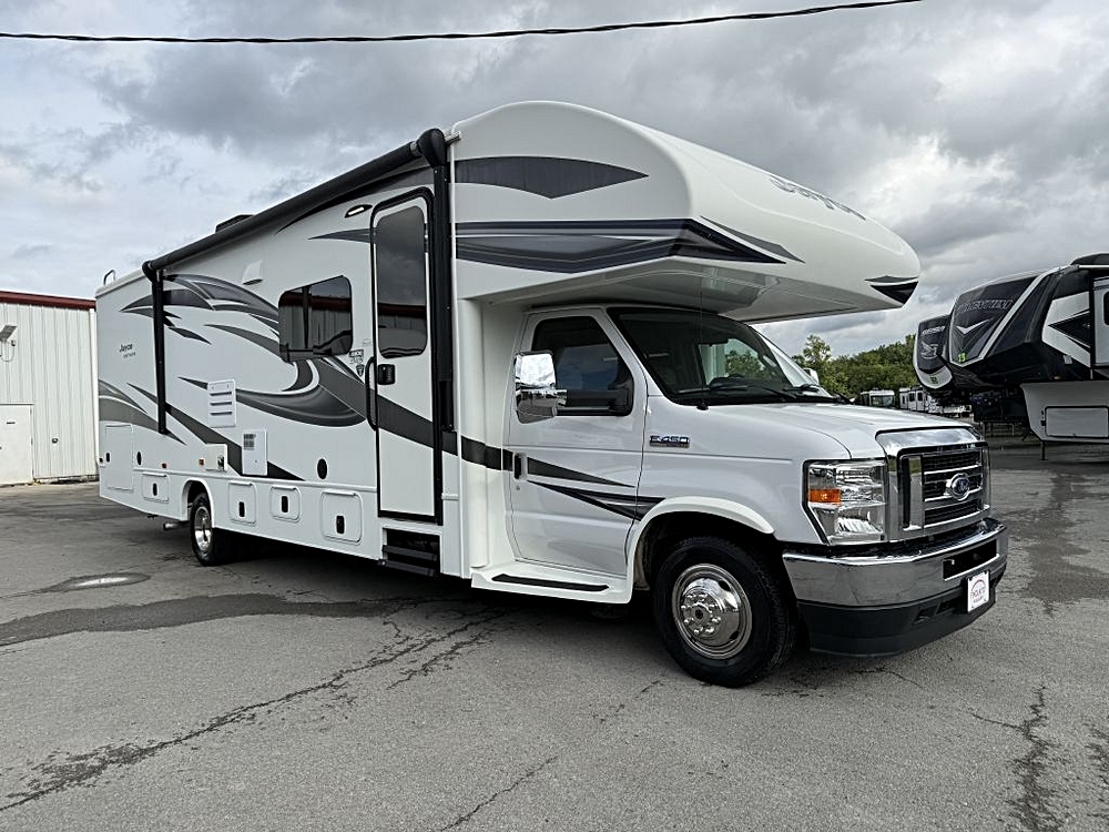 2018 Ford E-Series DRW E-450 Super Duty 158 in WB's photo