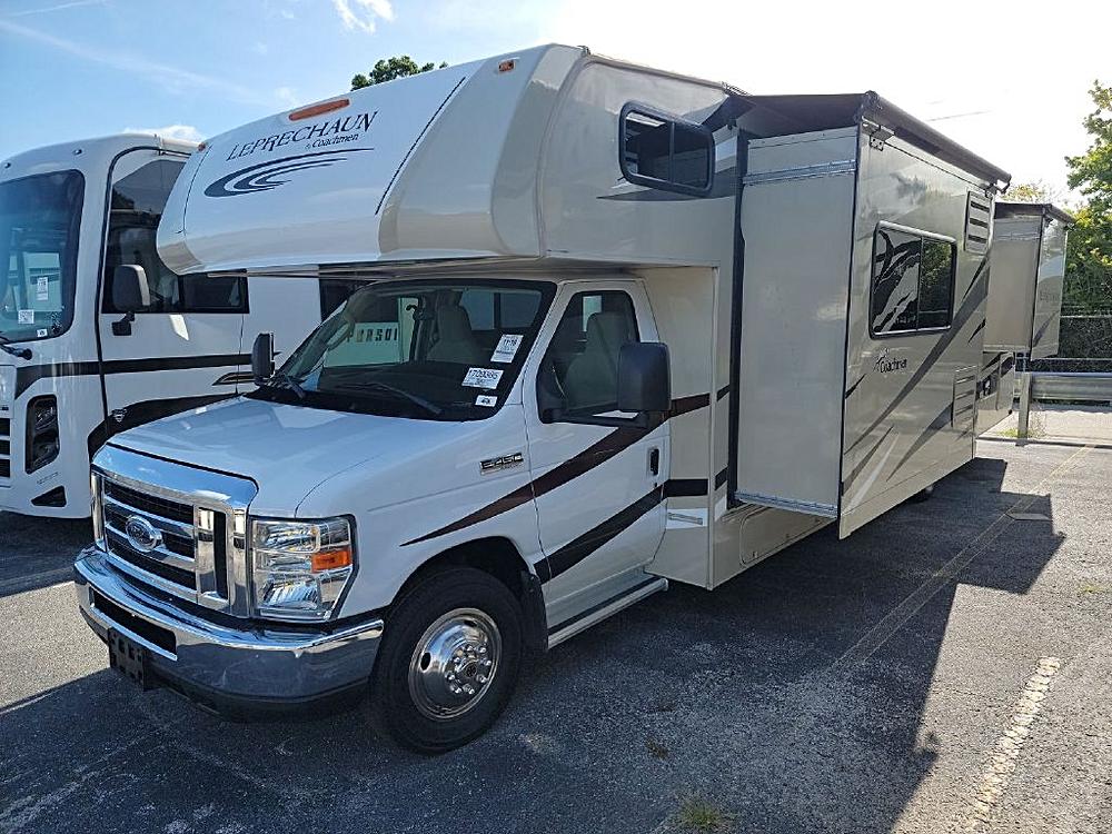 2017 Ford E-Series DRW E-450 Super Duty 158 in WB's photo