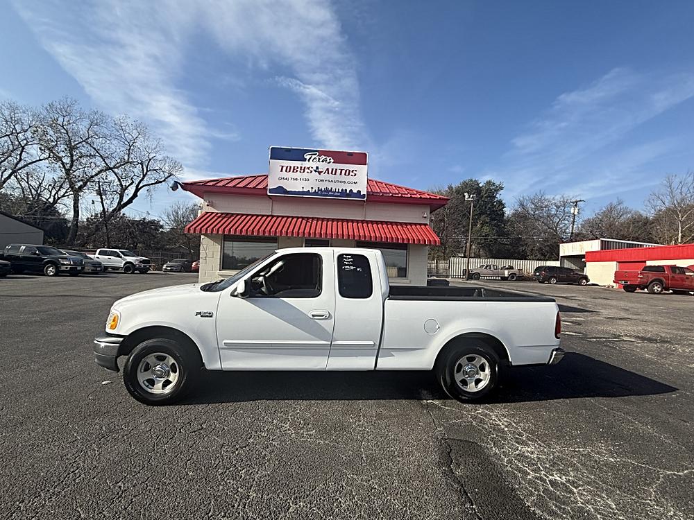 2001 Ford F-150 XL's photo