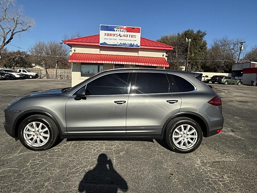 2011 Porsche Cayenne Base