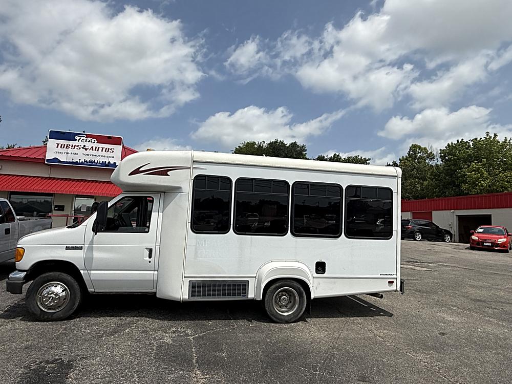 2006 Ford E-Series's photo