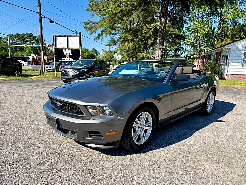 2012 Ford Mustang V6