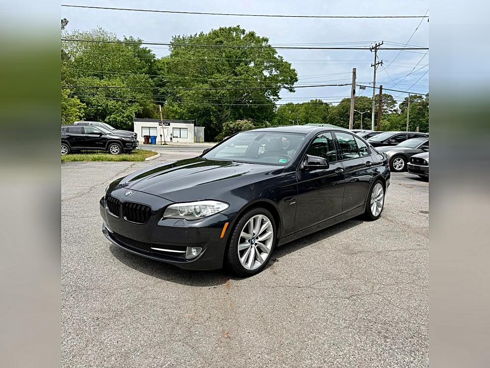 2012 BMW 5 Series 535i xDrive Sedan's photo