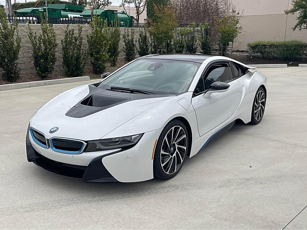 2016 BMW i8