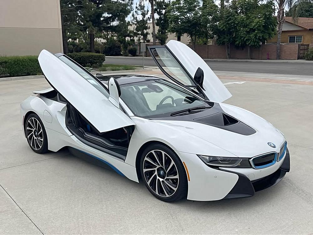 2016 BMW i8 - Photo 7
