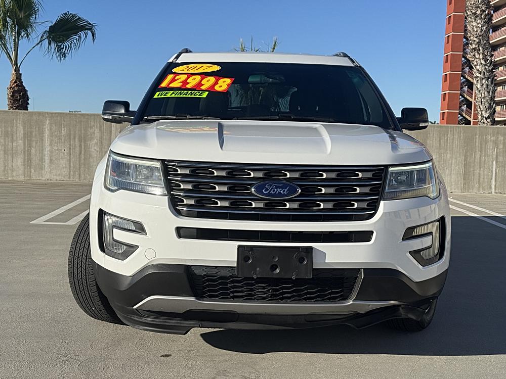2017 Ford Explorer XLT's photo
