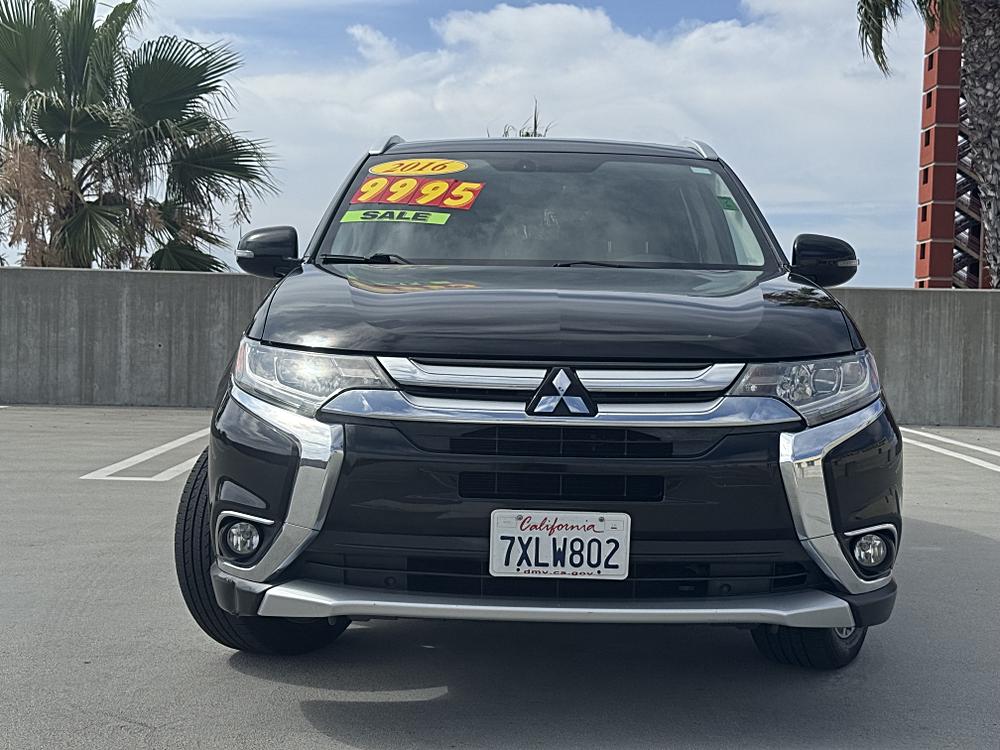 2016 Mitsubishi Outlander GT S-AWC's photo