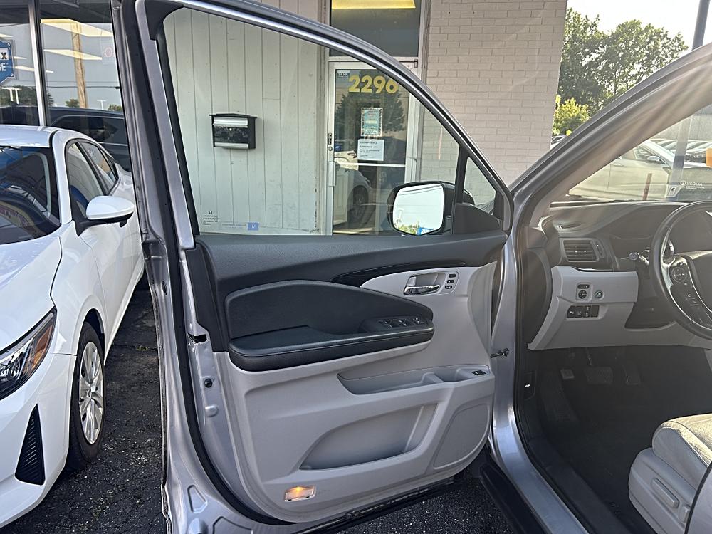 2017 Honda Pilot Touring - Photo 8