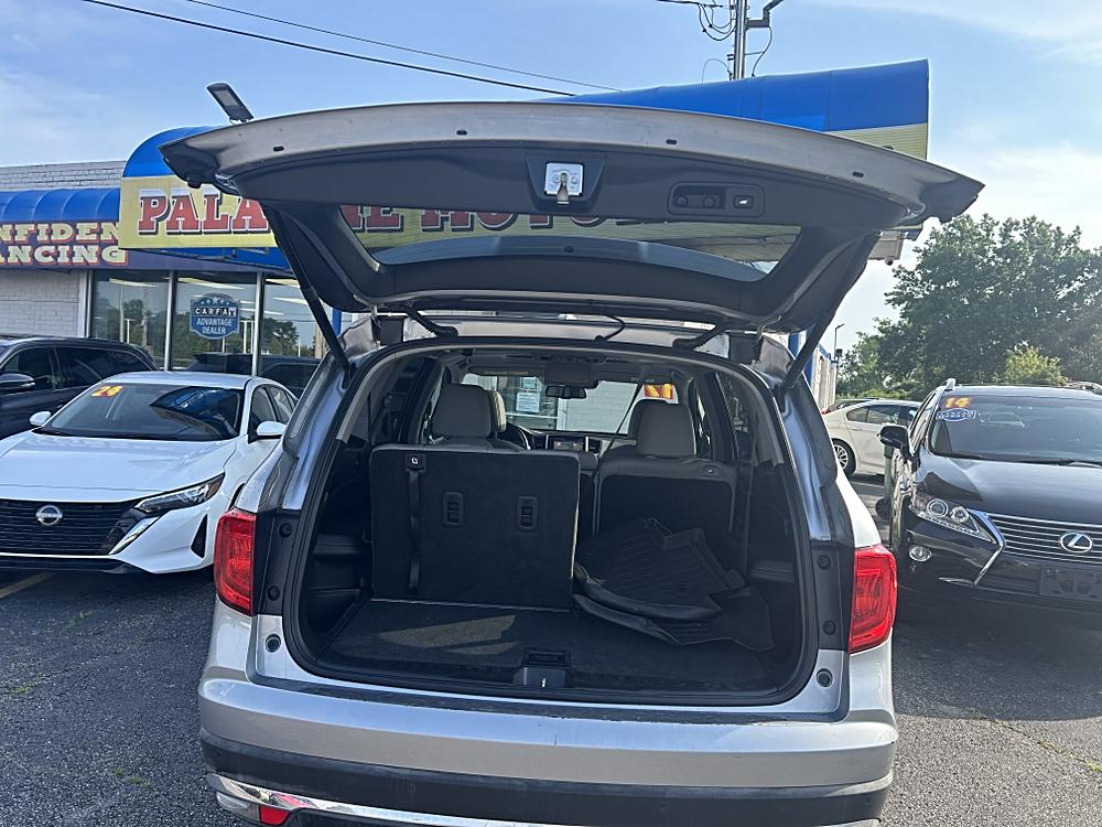 2017 Honda Pilot Touring - Photo 21