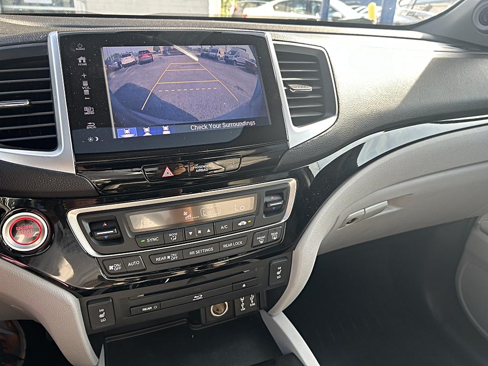 2017 Honda Pilot Touring - Photo 20