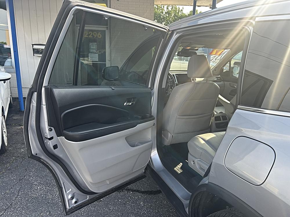 2017 Honda Pilot Touring - Photo 12