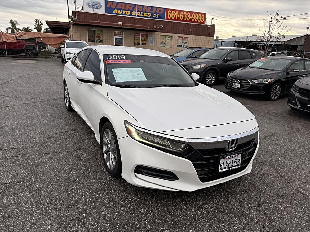 2019 Honda Accord LX's photo