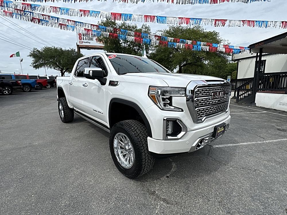 2019 GMC Sierra 4WD Crew Cab Short Box's photo