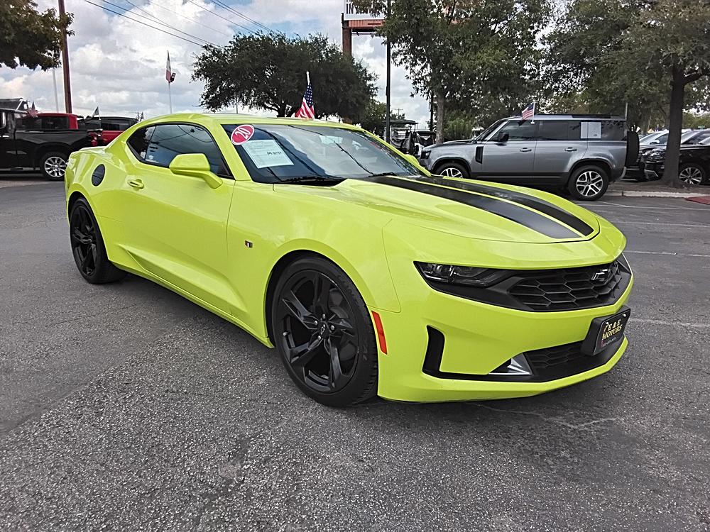 2020 Chevrolet Camaro 1LT RWD photo