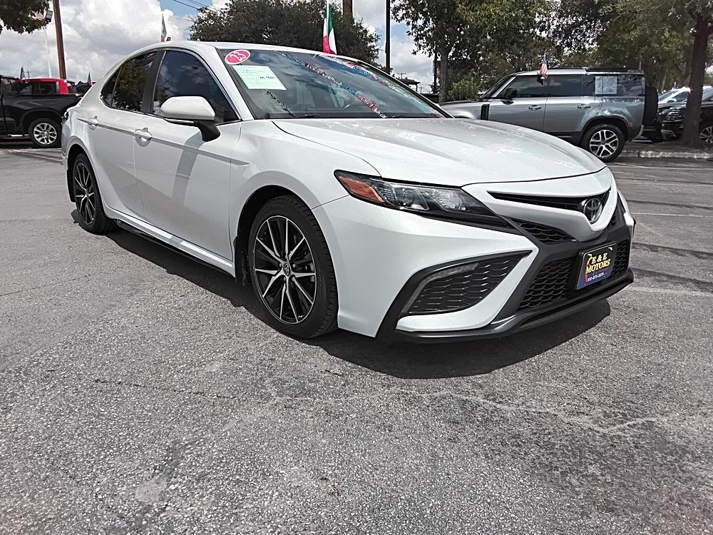 2023 Toyota Camry SE FWD photo