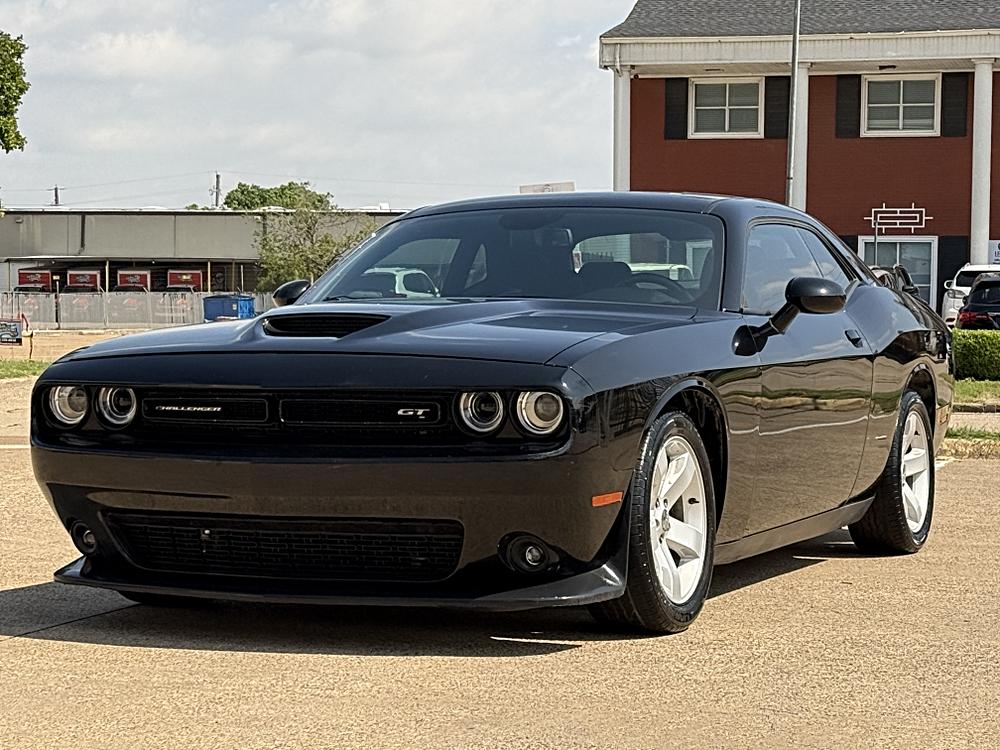 2021 Dodge Challenger GT Auto's photo