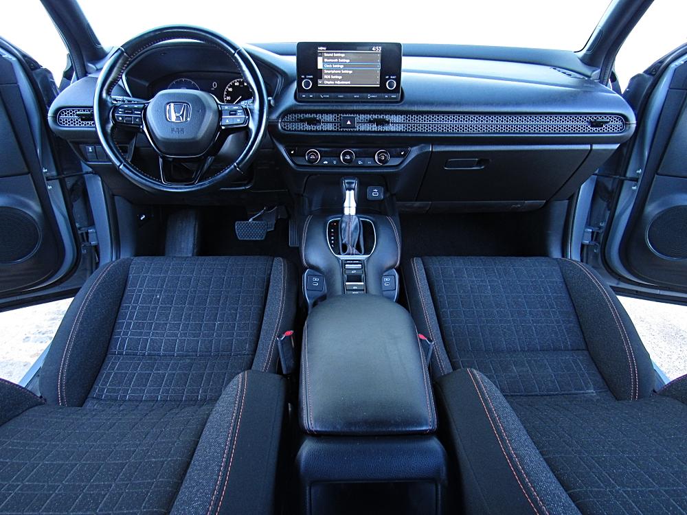 2025 Honda HR-V Sport - Photo 15