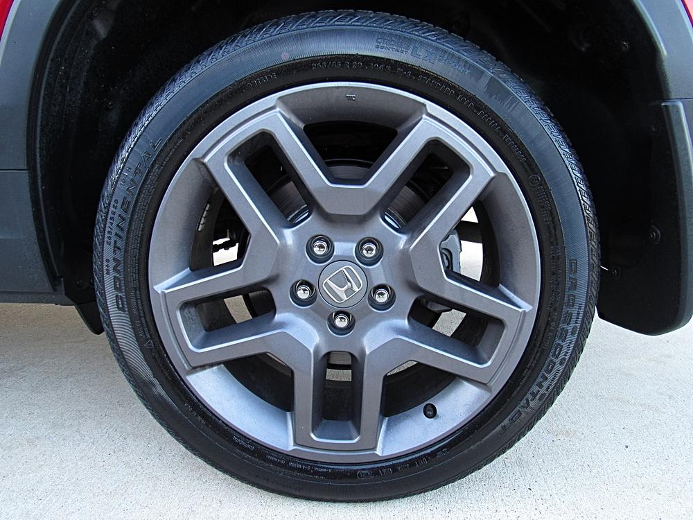2025 Honda Passport EX-L - Photo 41