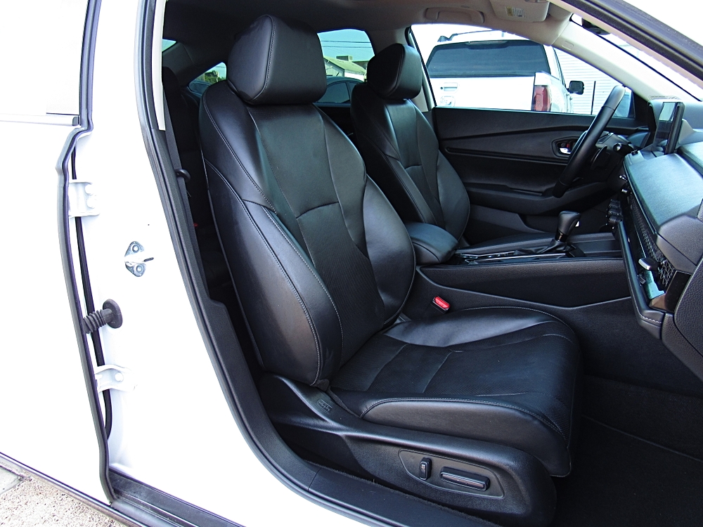 2025 Honda Accord Hybrid EX-L - Photo 15