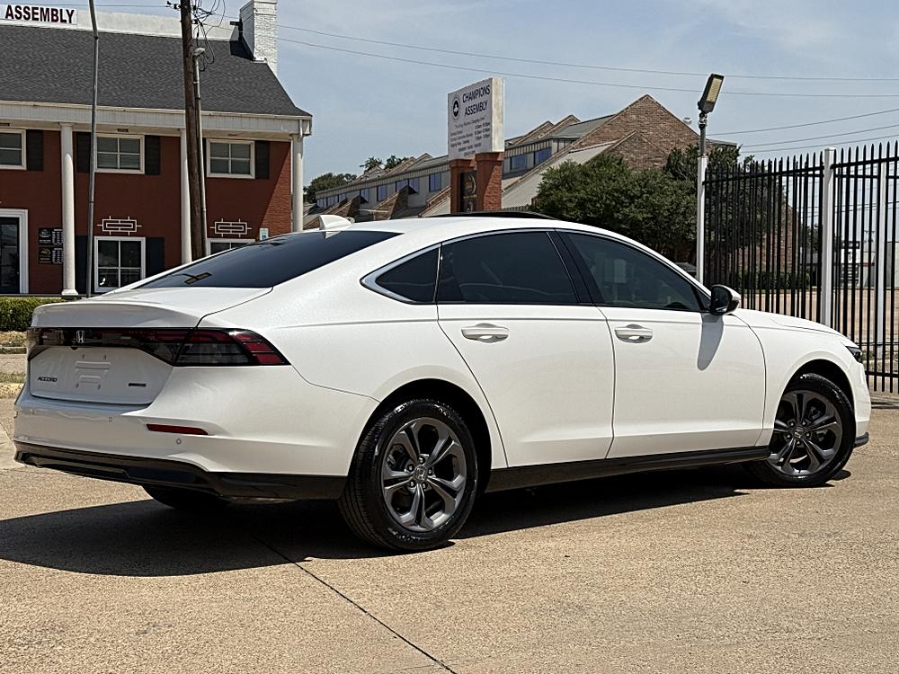 2025 Honda Accord Hybrid EX-L - Photo 38