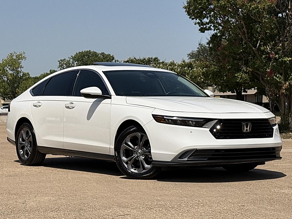 2025 Honda Accord Hybrid EX-L - Photo 39