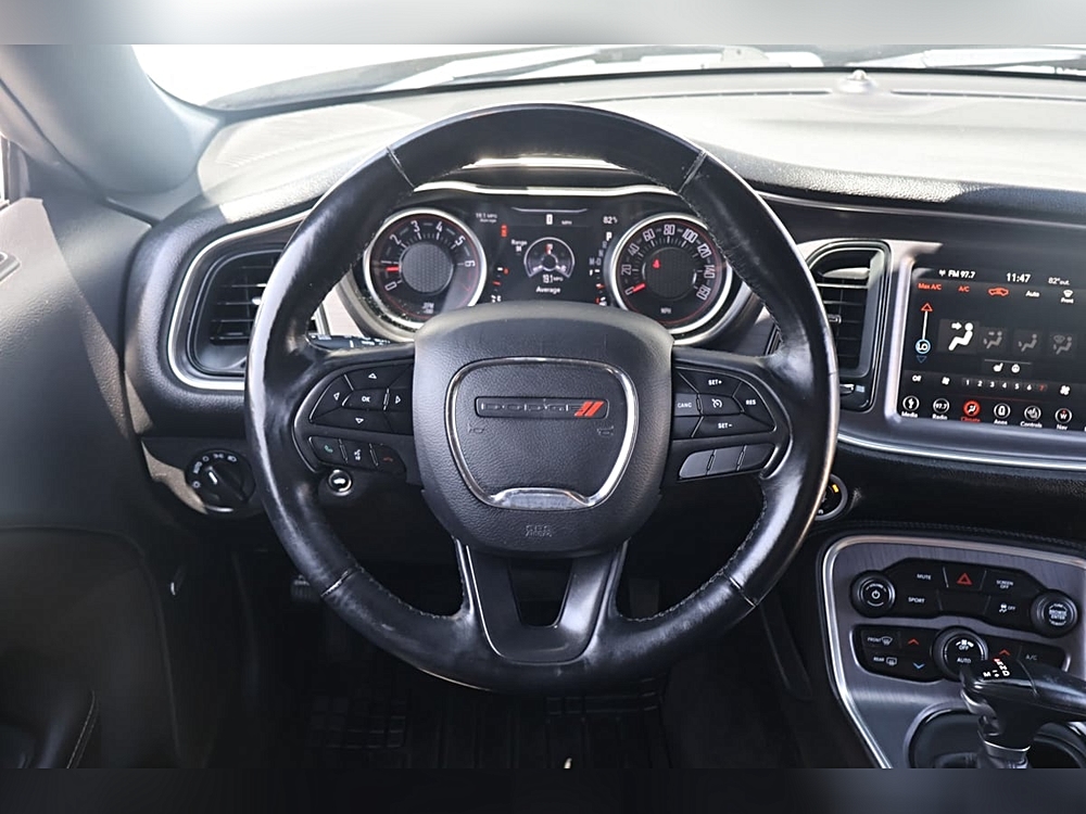 2022 Dodge Challenger SXT - Photo 11