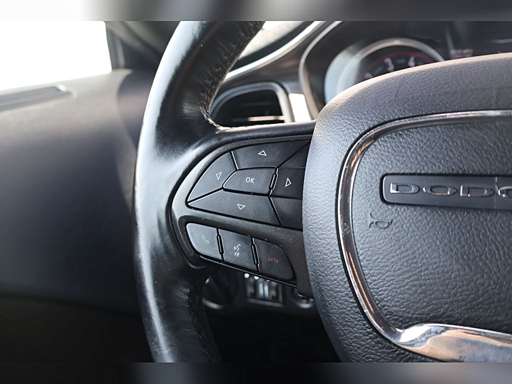 2022 Dodge Challenger SXT - Photo 13
