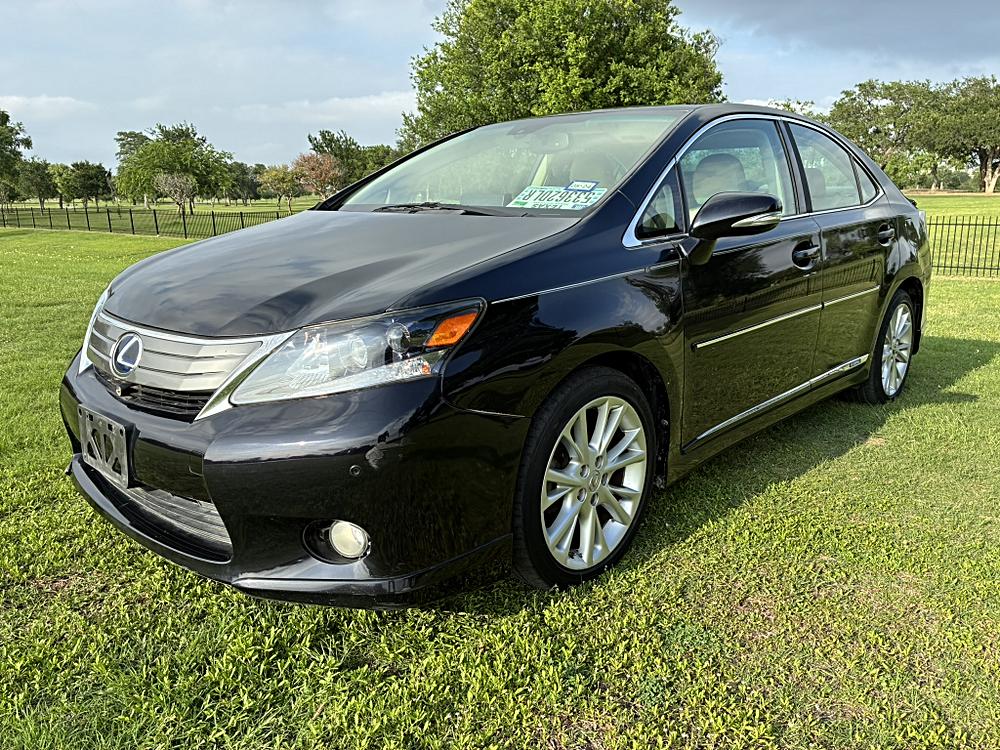 2010 Lexus HS 250h's photo