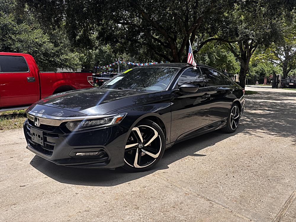 2018 Honda Accord Sport's photo