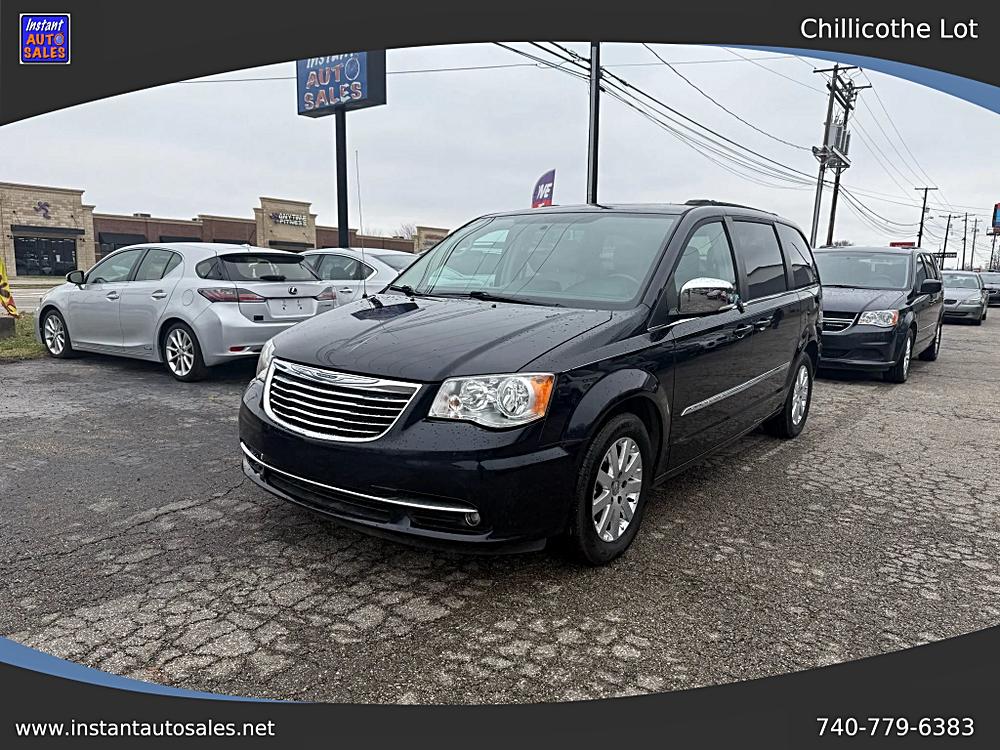 2011 Chrysler Town & Country Touring-L