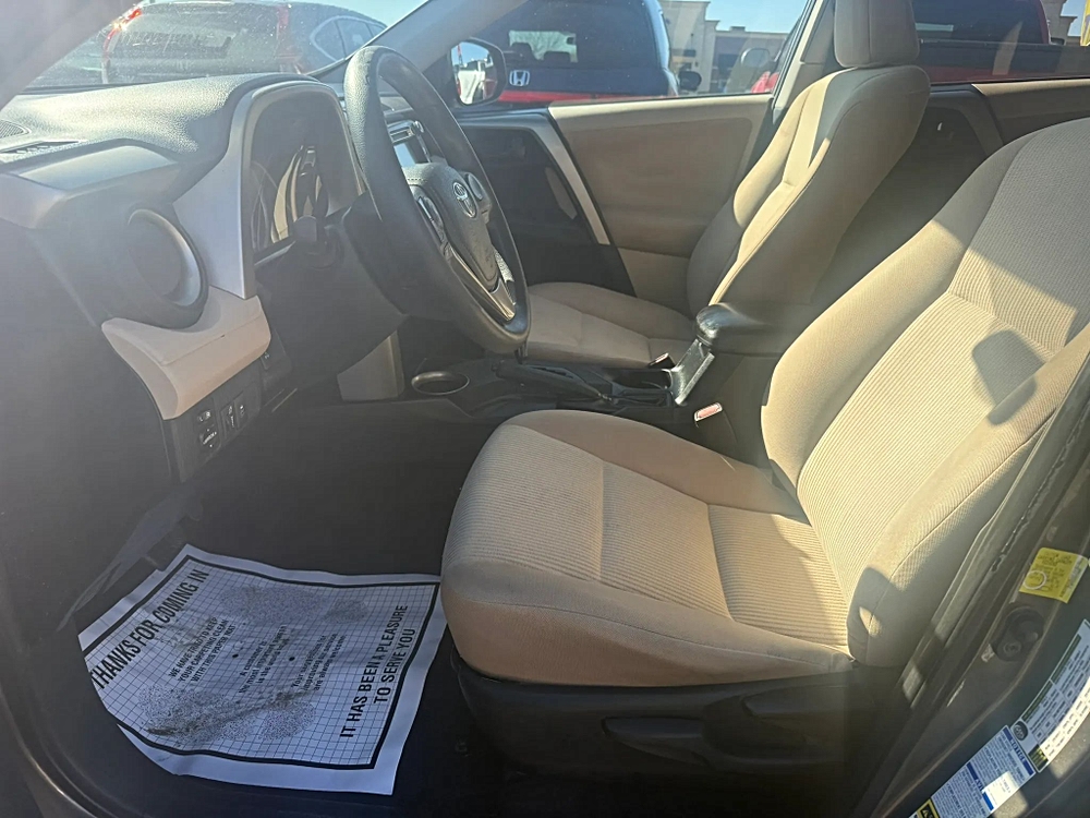 2013 Toyota RAV4 LE - Photo 7