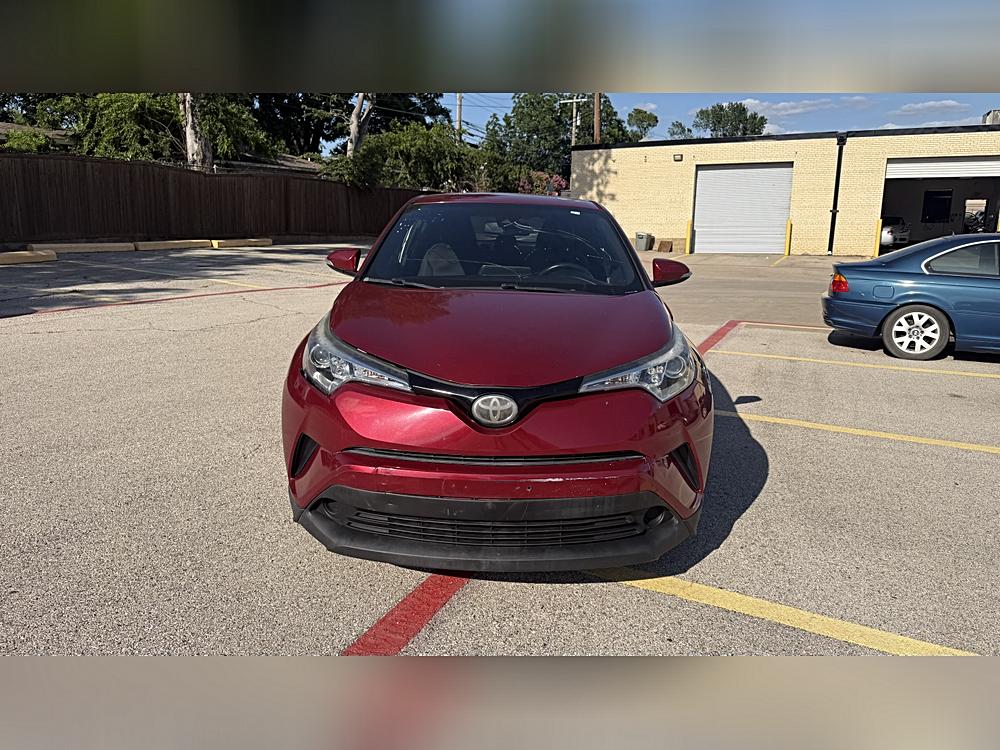 2018 Toyota C-HR XLE's photo