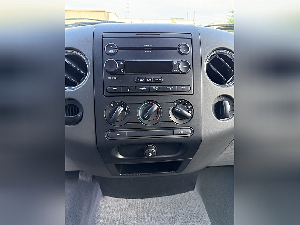 2006 Ford F-150 XLT - Photo 11