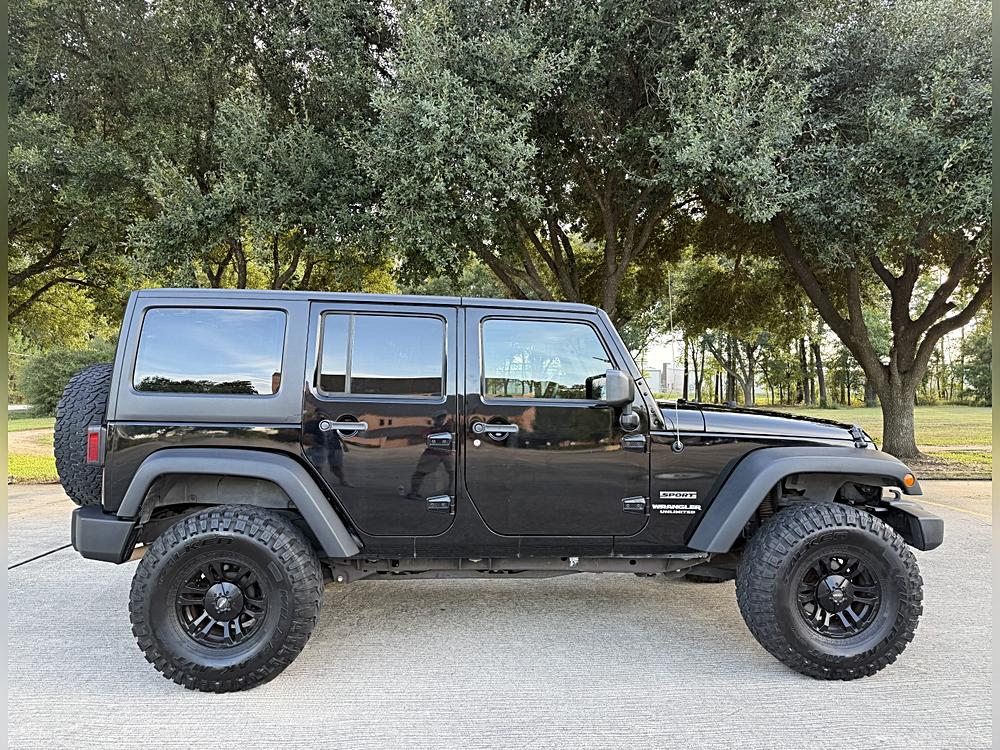 2011 Jeep Wrangler Unlimited Sport - Photo 6