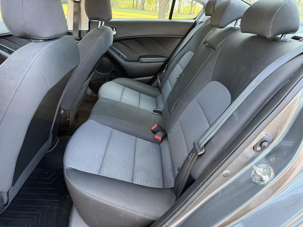 2016 Kia Forte LX - Photo 14