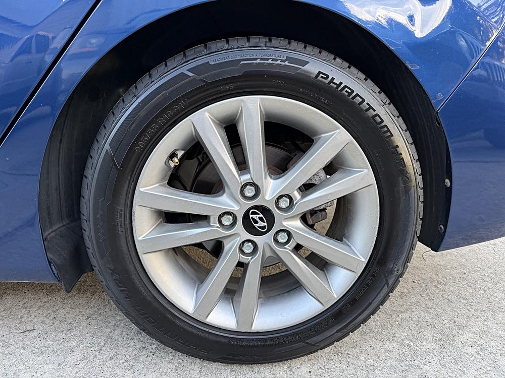 2015 Hyundai Elantra SE - Photo 9